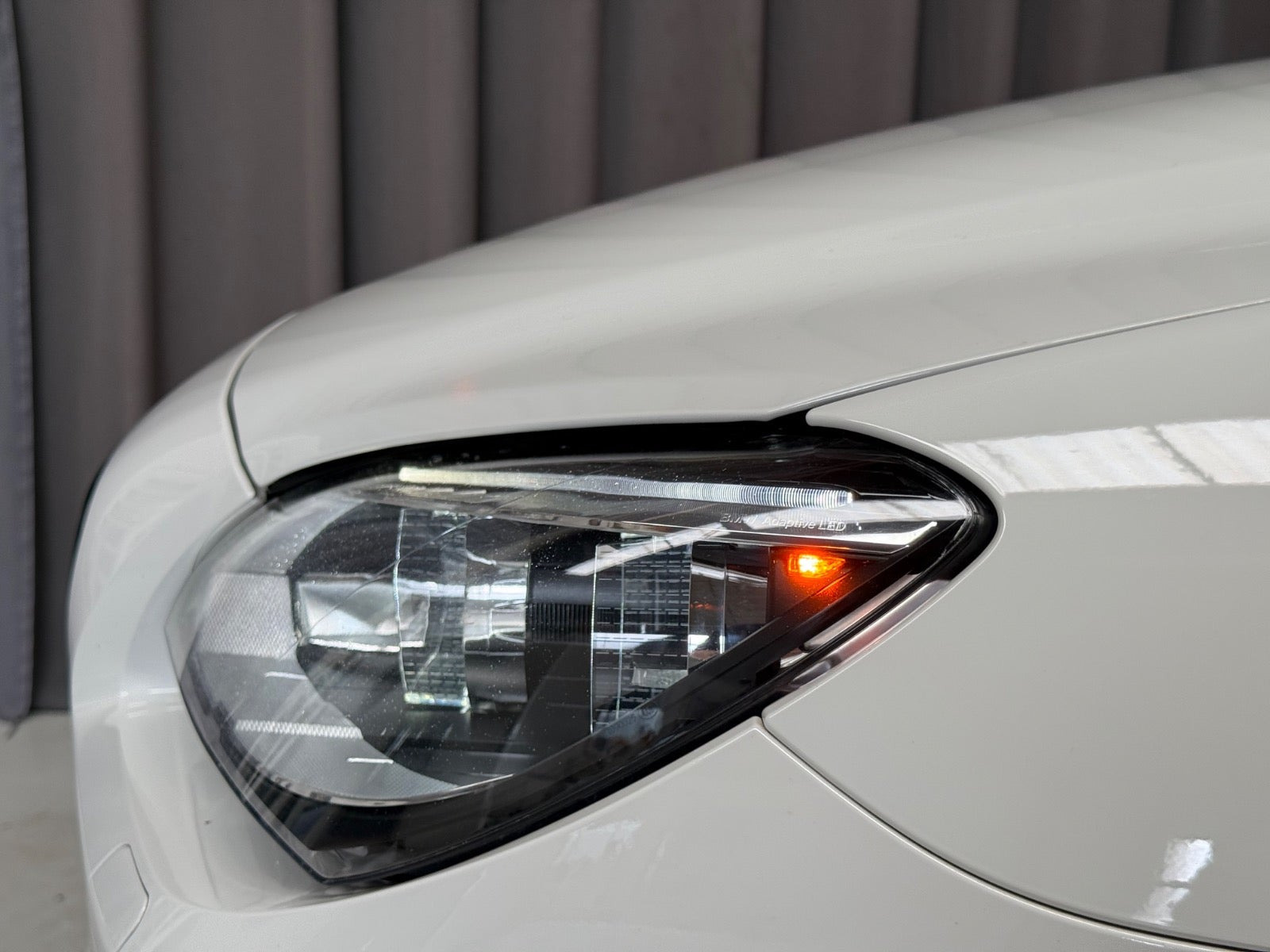 Hvid BMW 650i fra 2012