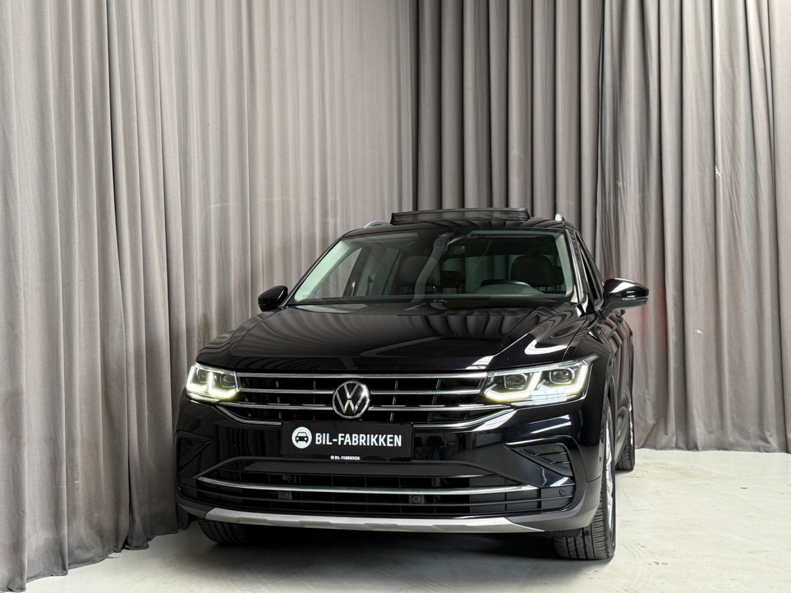 Sort VW Tiguan fra 2021