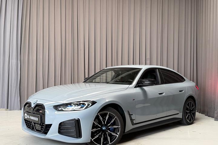 Grå BMW i4 fra 2022