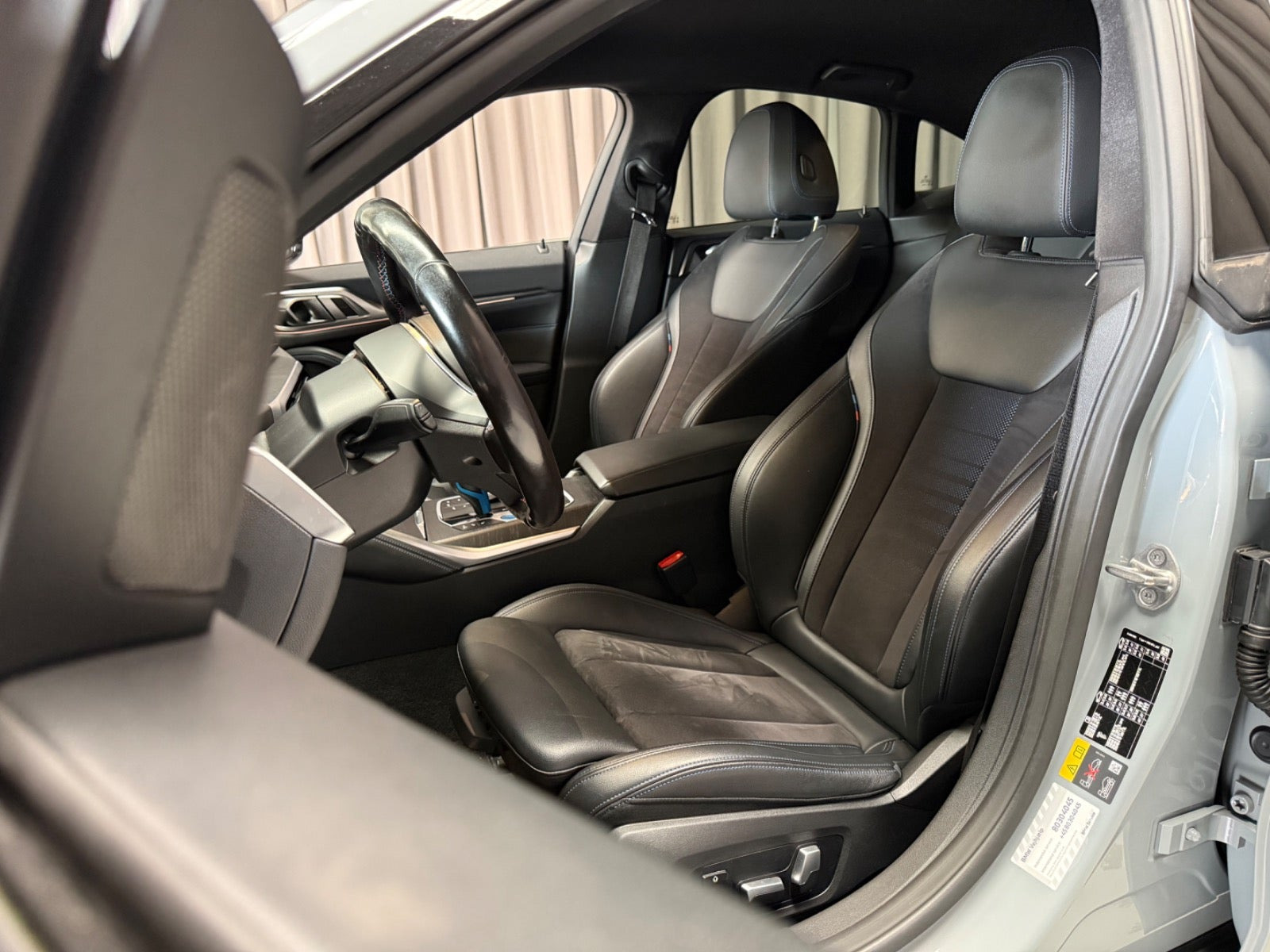Grå BMW i4 fra 2022