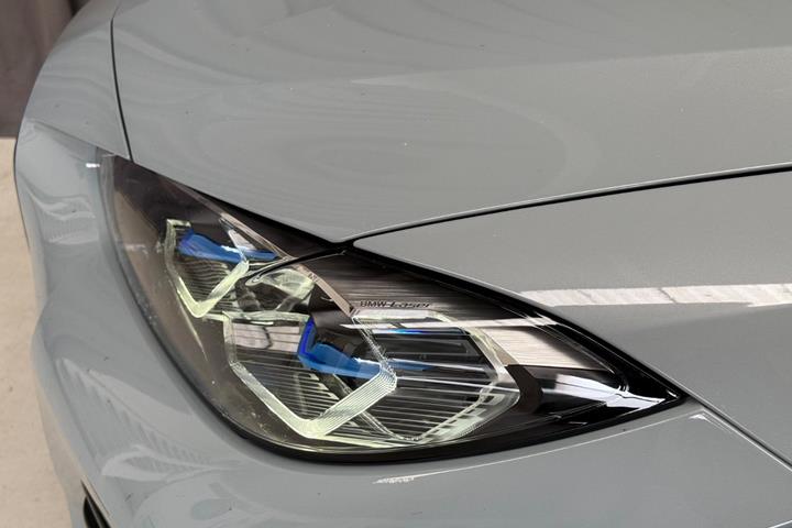 Grå BMW i4 fra 2022
