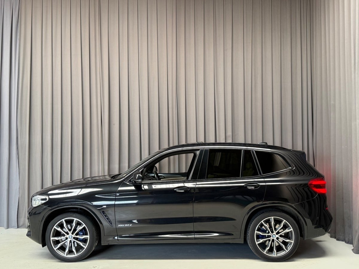 Sort BMW X3 fra 2017