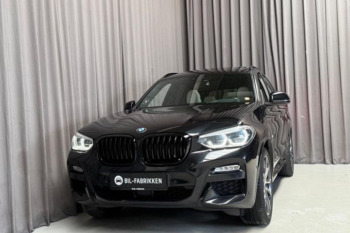 Sort BMW X3 fra 2017