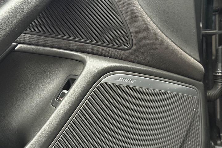 Grå Audi A6 fra 2016