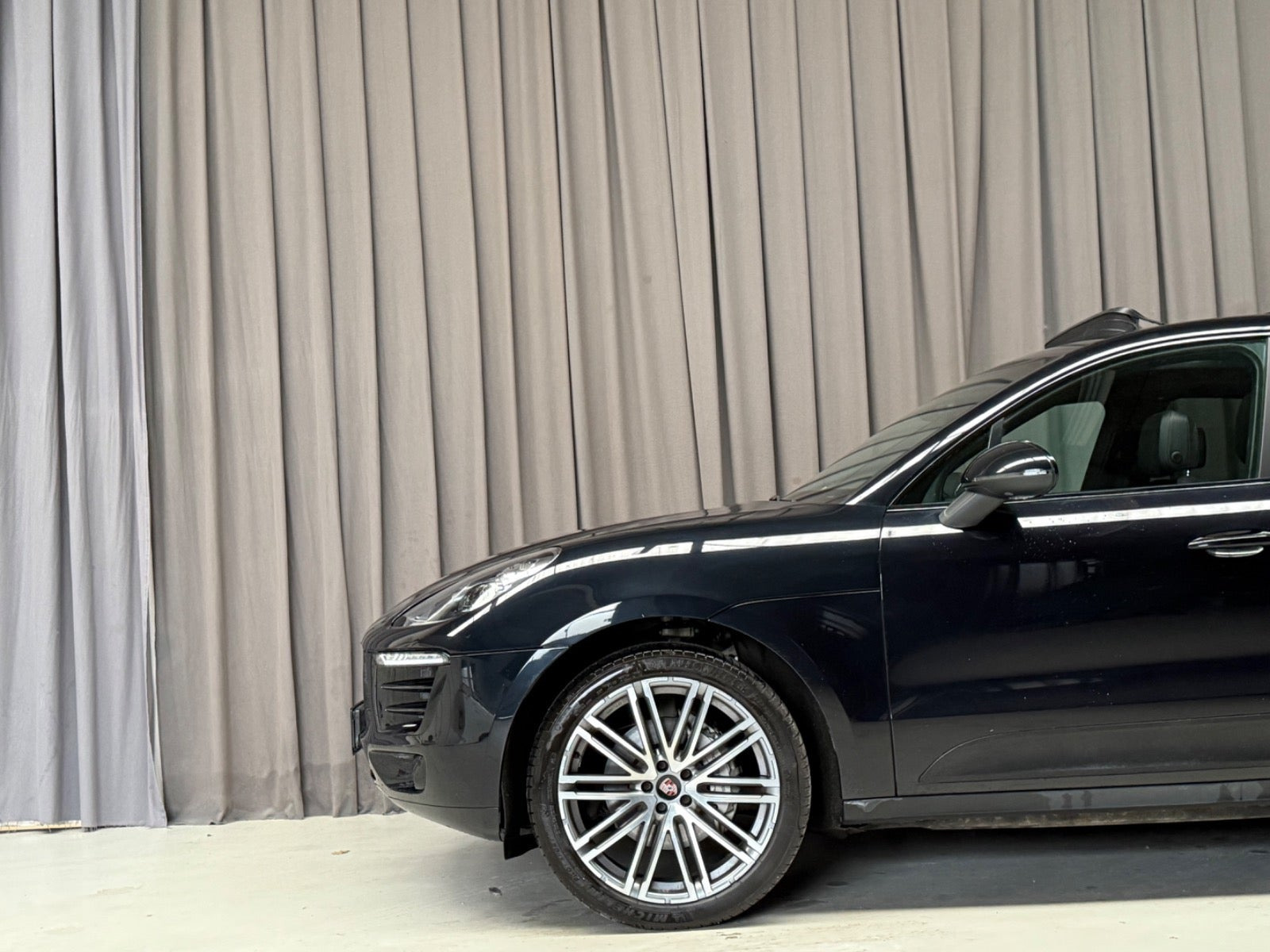 Sort Porsche Macan S fra 2015