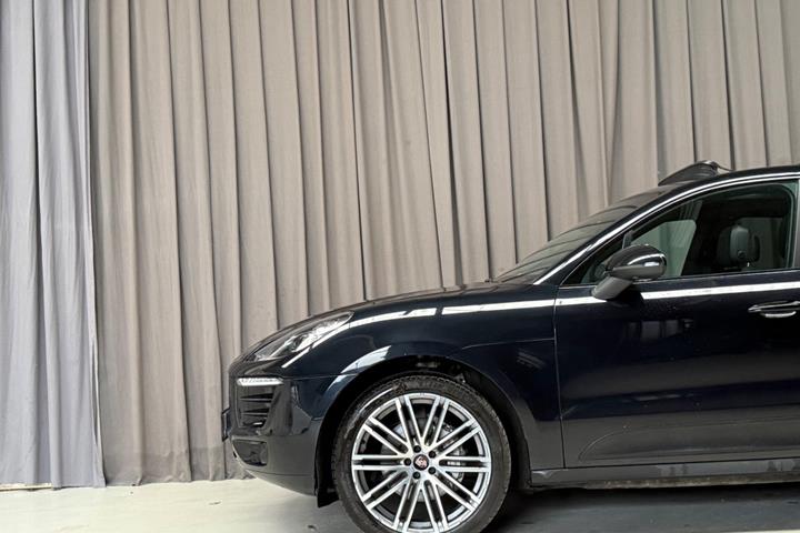 Sort Porsche Macan S fra 2015