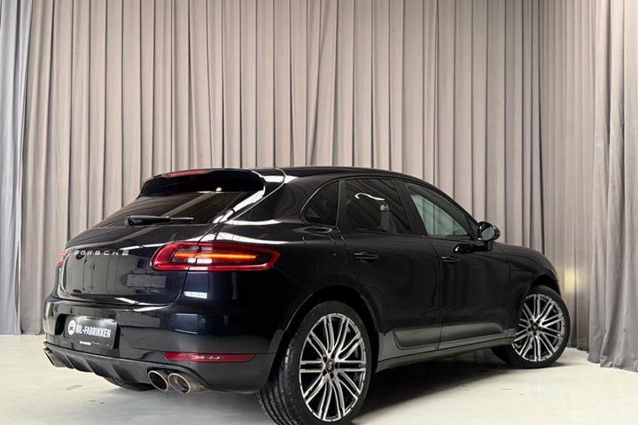 Sort Porsche Macan S fra 2015