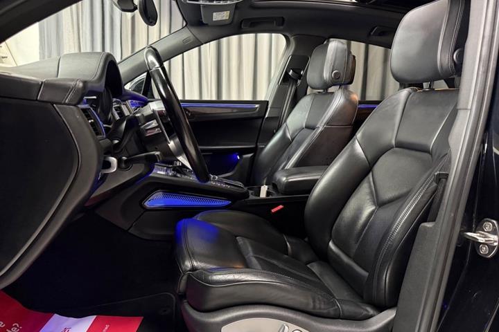 Sort Porsche Macan S fra 2015