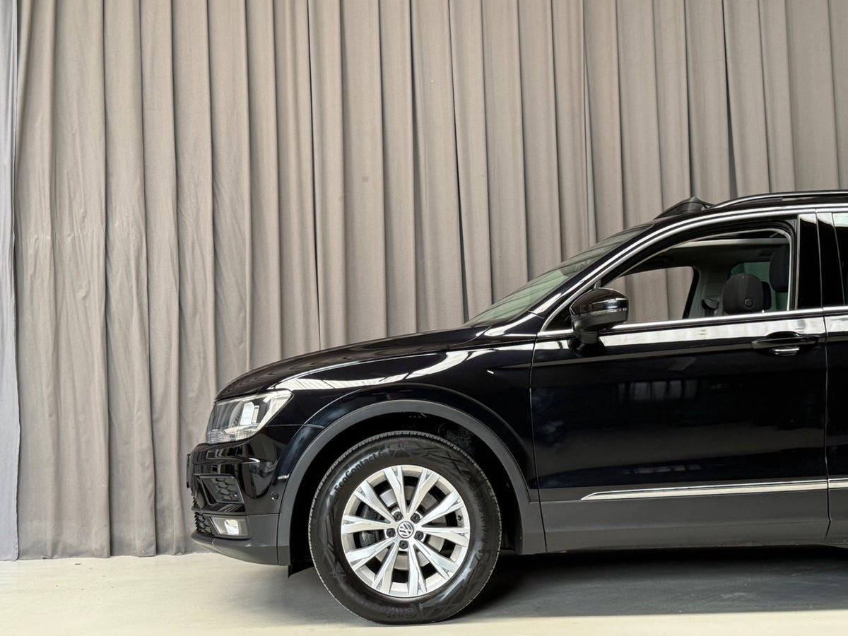 Sort VW Tiguan fra 2020