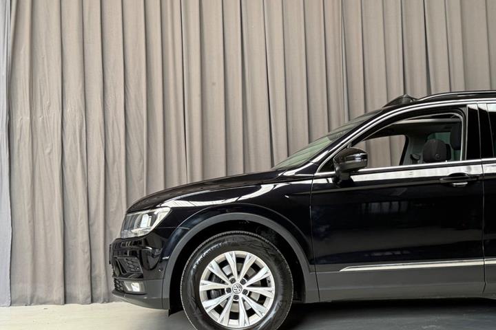 Sort VW Tiguan fra 2020