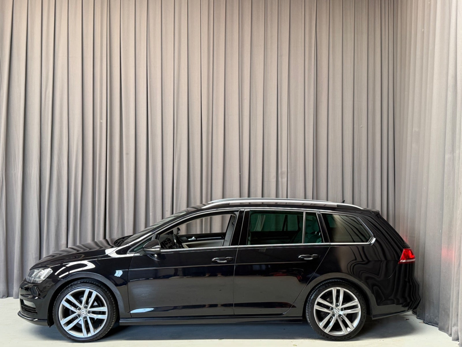 Sort VW Golf VII fra 2017