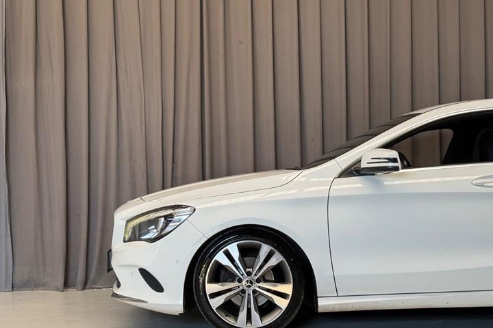 Hvid Mercedes CLA200 d fra 2017