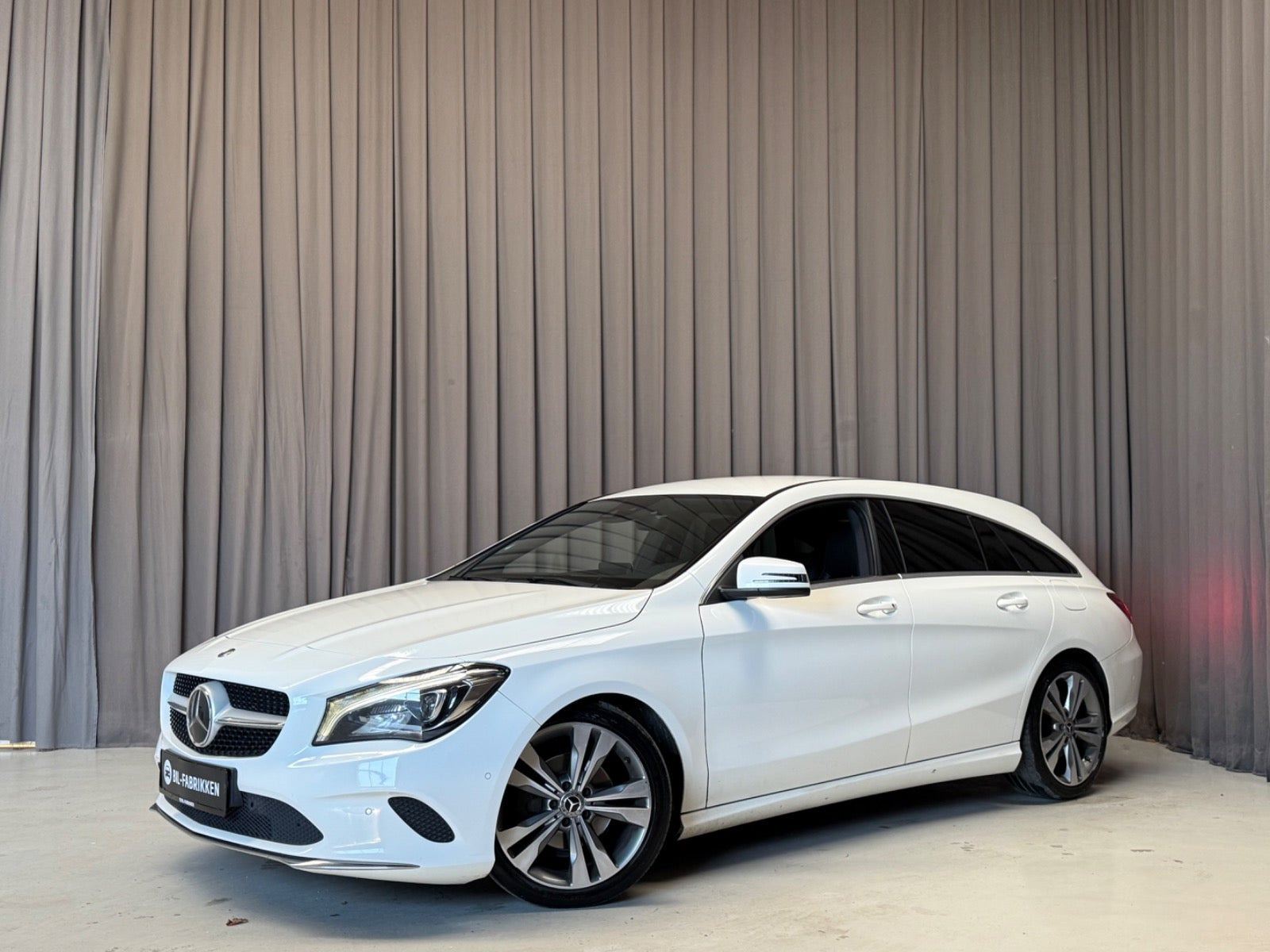 Hvid Mercedes CLA200 d fra 2017