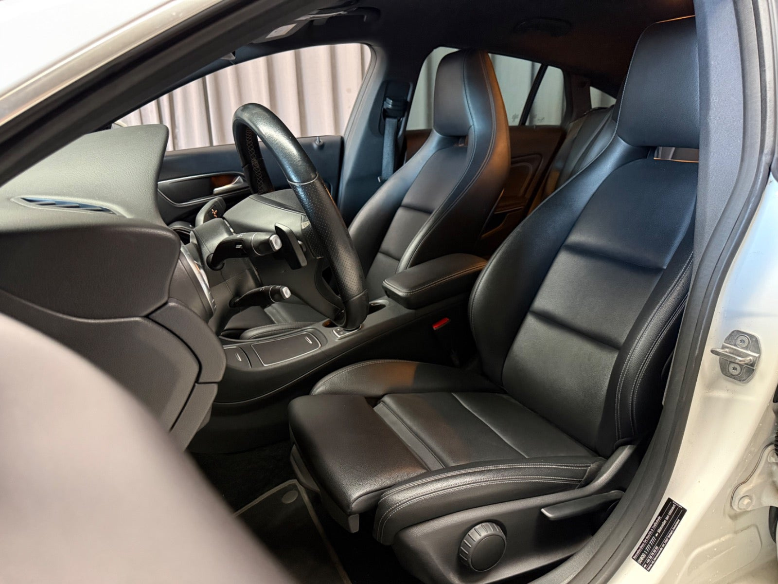 Hvid Mercedes CLA200 d fra 2017