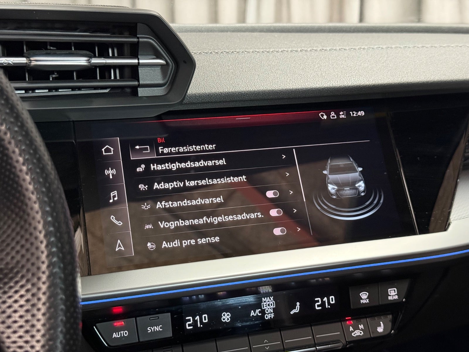 Blå Audi A3 fra 2021