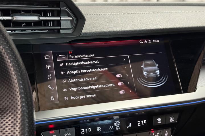 Blå Audi A3 fra 2021