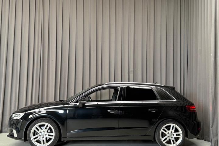 Sort Audi A3 fra 2017