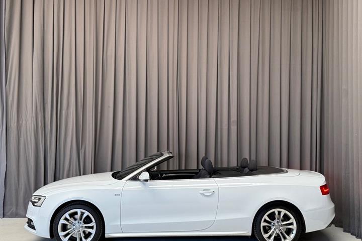 Hvid Audi A5 fra 2014