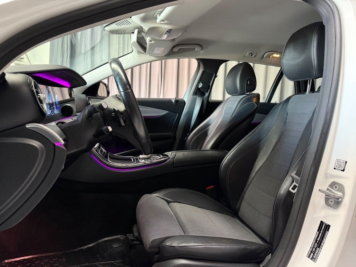 Hvid Mercedes E220 d fra 2016
