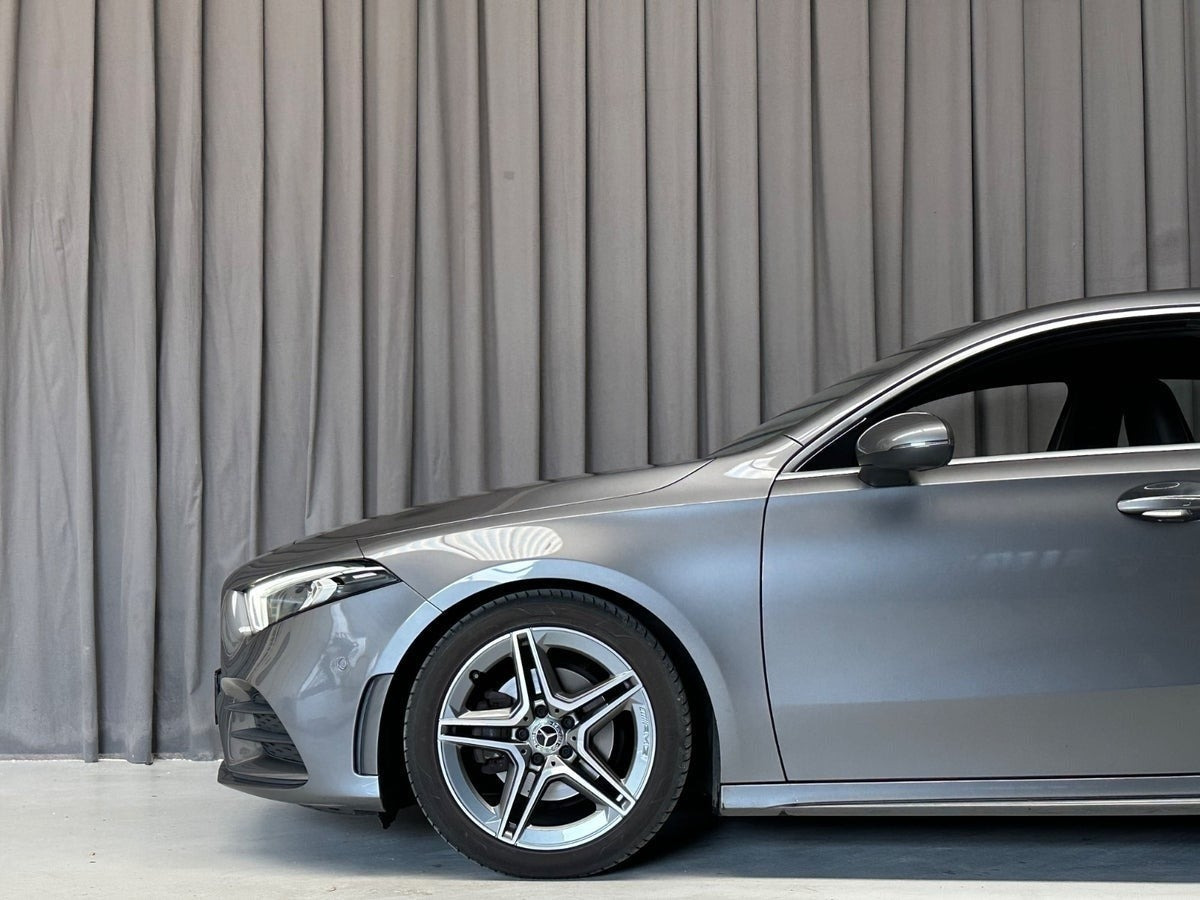Grå Mercedes A200 fra 2018