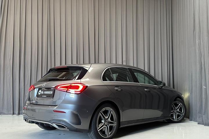 Grå Mercedes A200 fra 2018