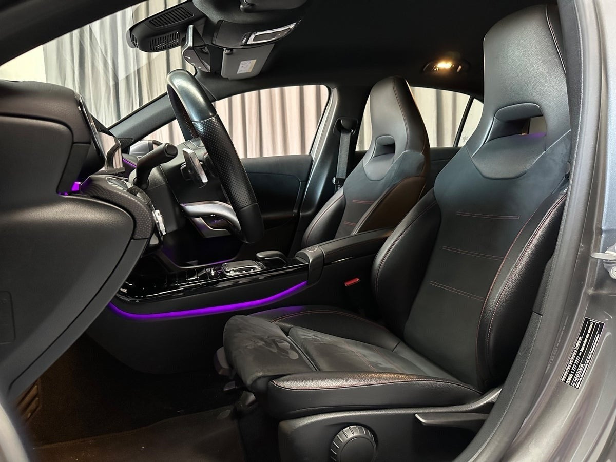 Grå Mercedes A200 fra 2018