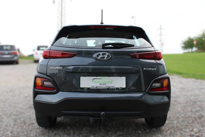 Grå Hyundai Kona fra 2020