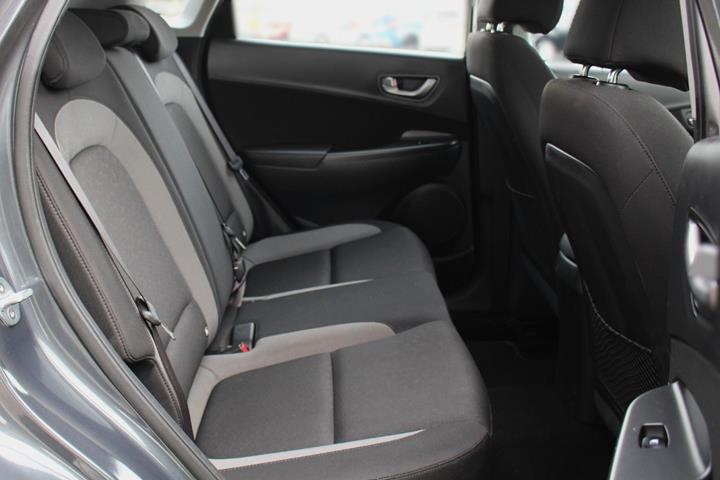 Grå Hyundai Kona fra 2020