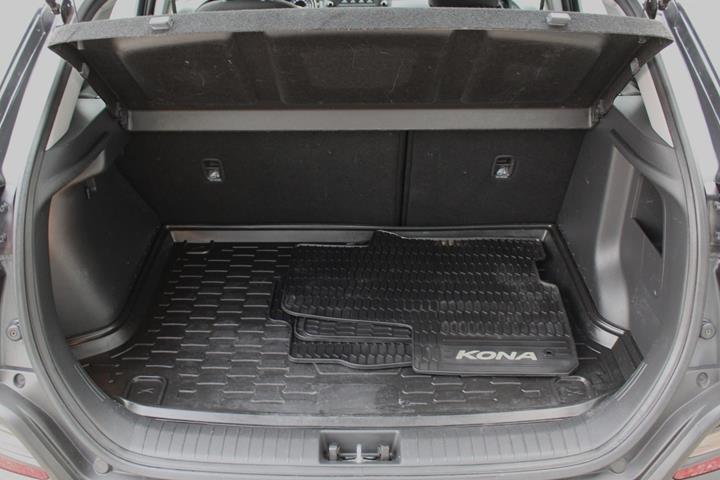 Grå Hyundai Kona fra 2020