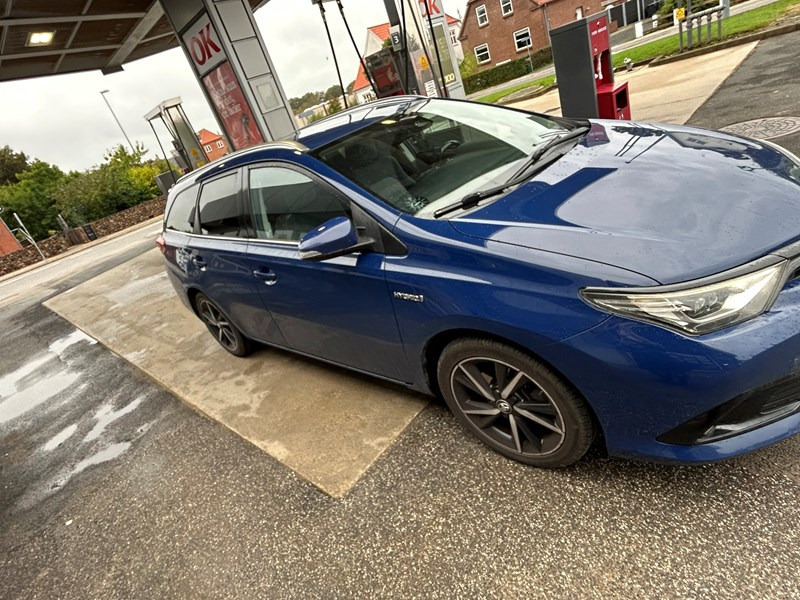 Toyota Auris 1.8 Hybrid Touring Sports