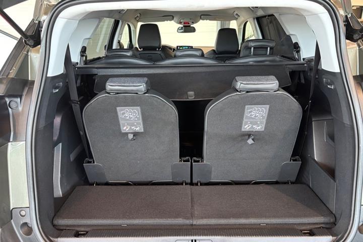 undefined Peugeot 5008 fra 2018