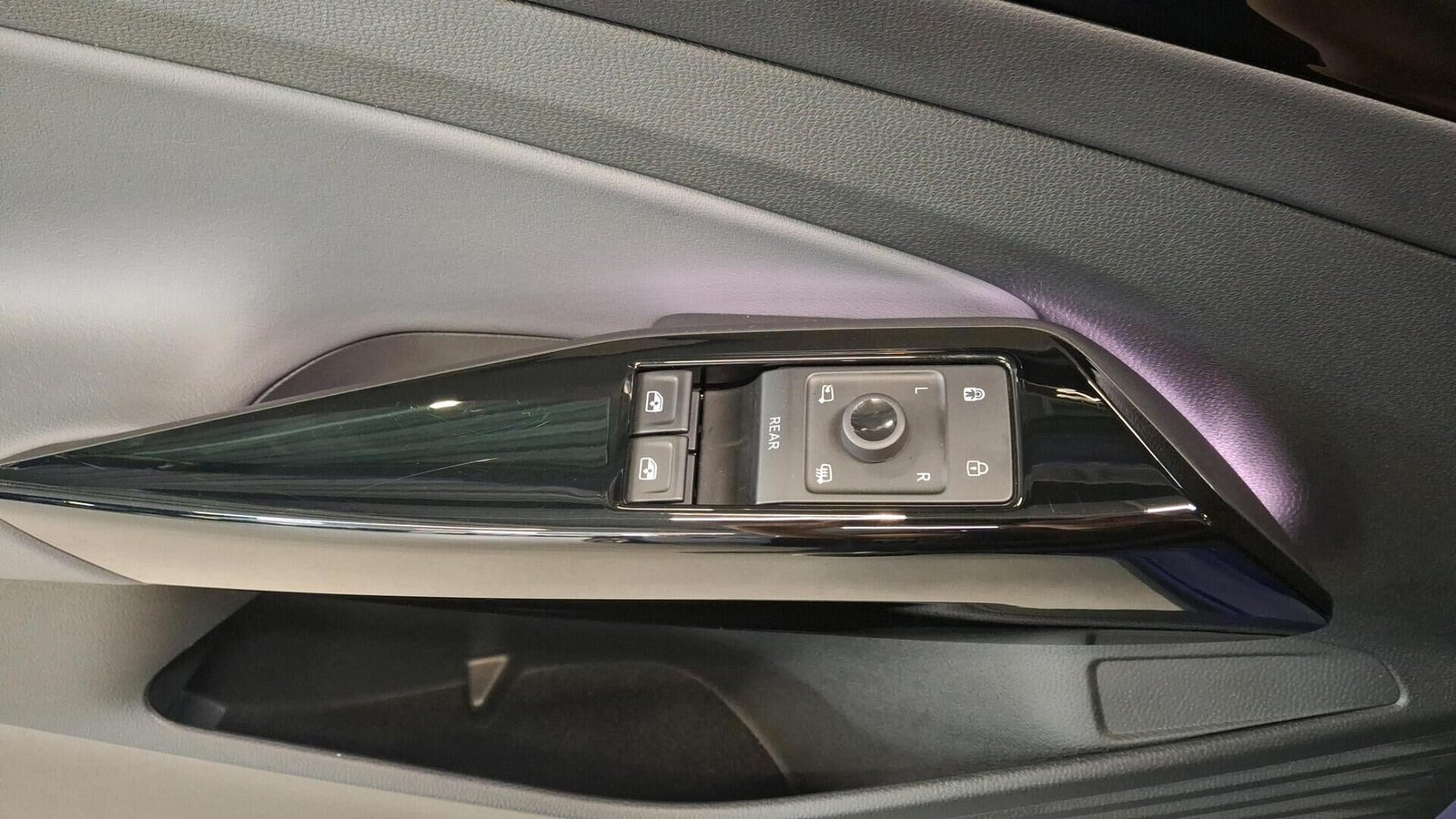 Blå VW ID.4 fra 2024