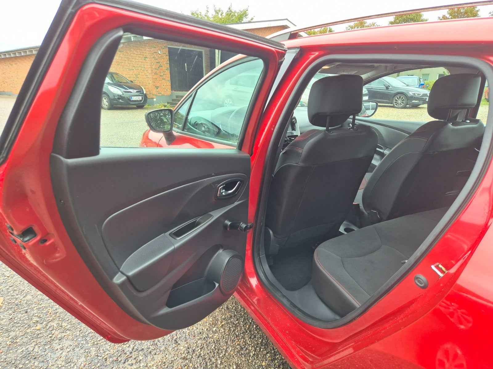 Grøn Renault Clio IV fra 2014