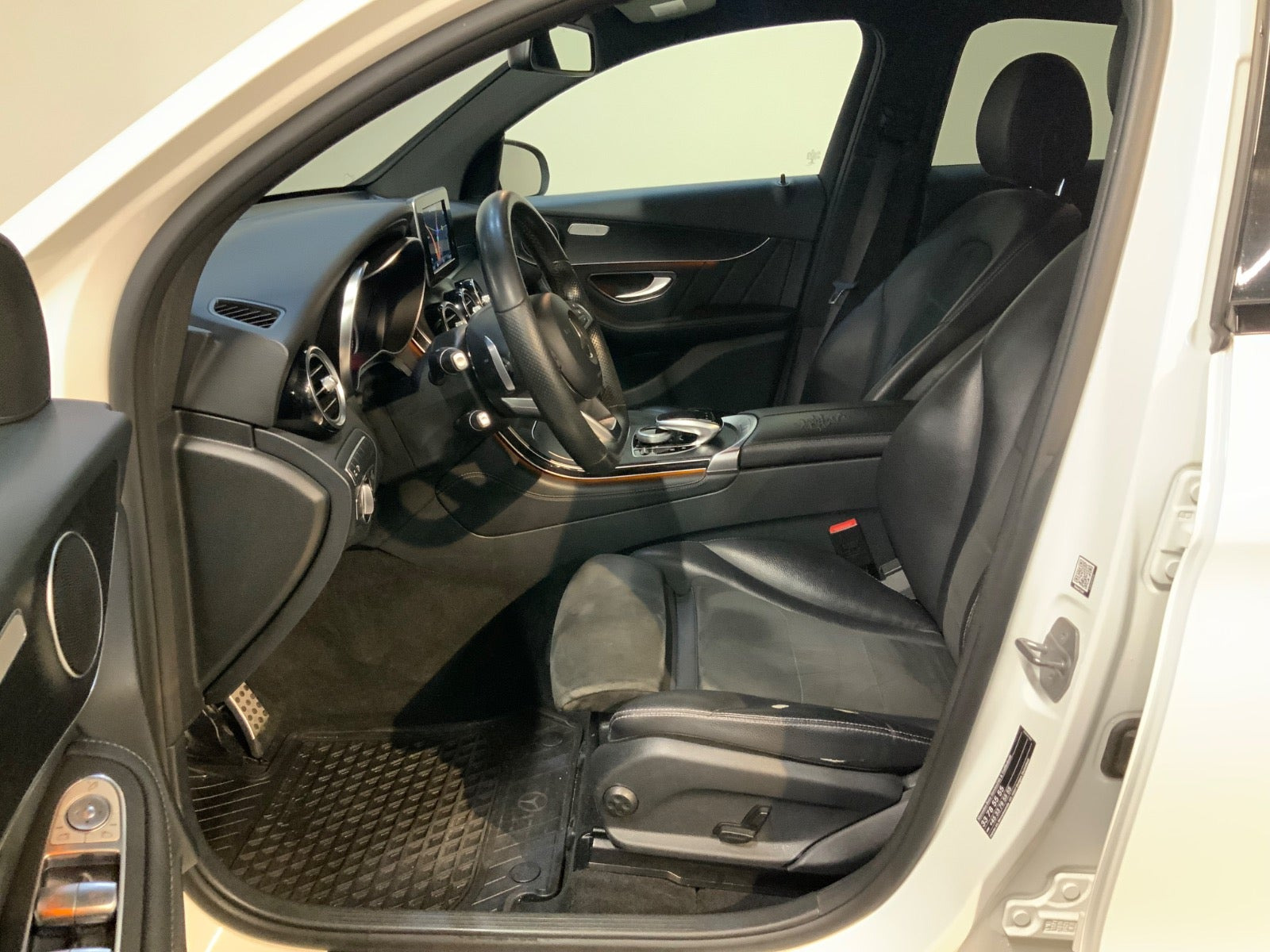 Hvid Mercedes GLC220 d fra 2017