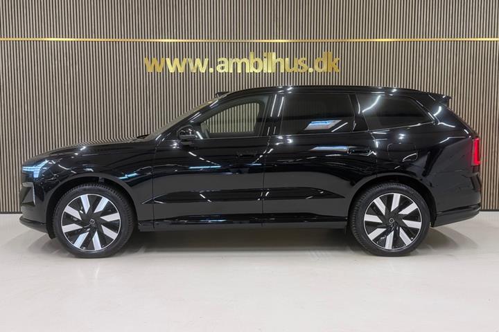 Sort Volvo EX90 fra 2025