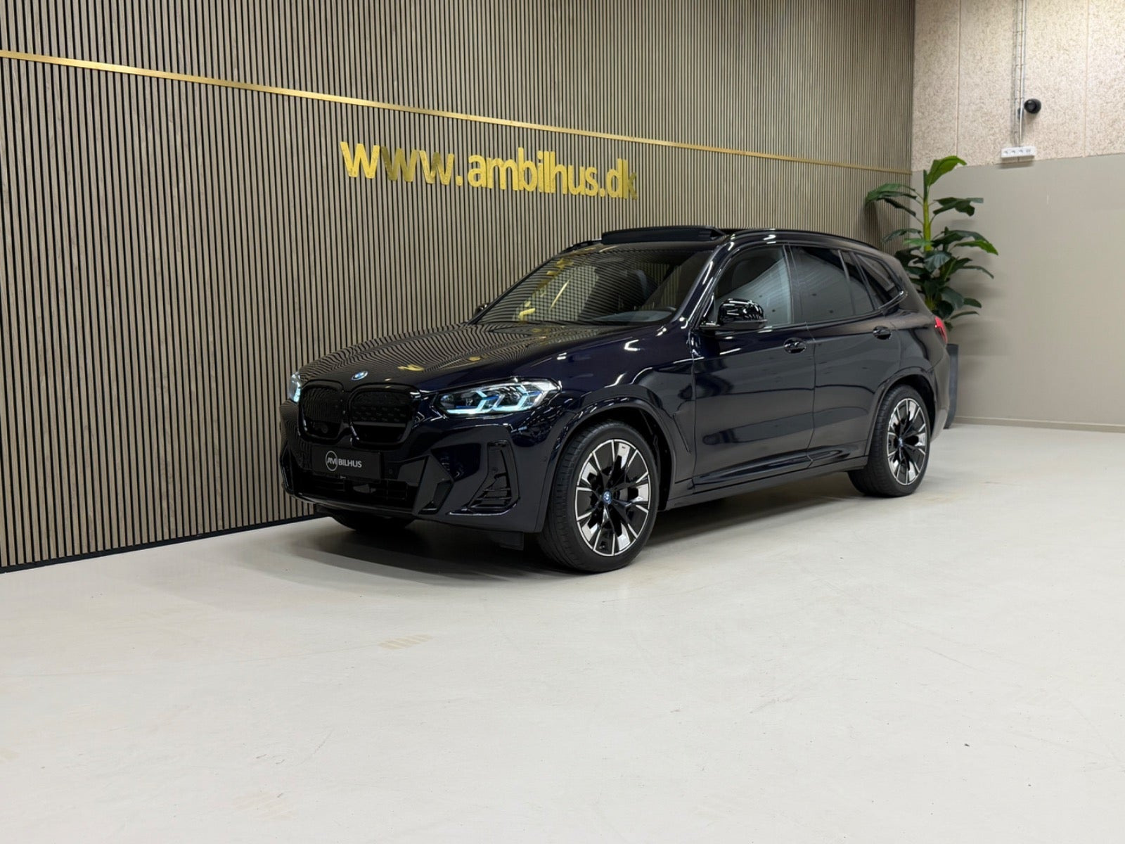BMW iX3 Charged Plus M-Sport