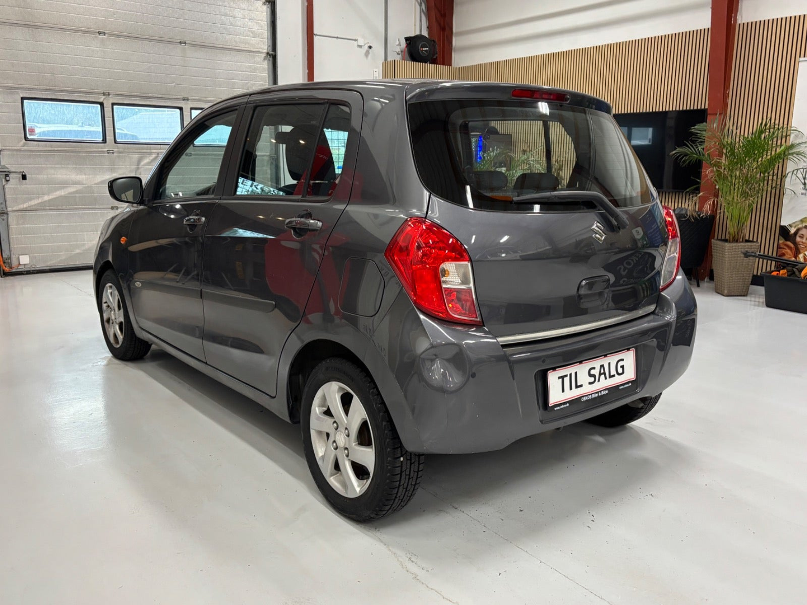Grå Suzuki Celerio fra 2018