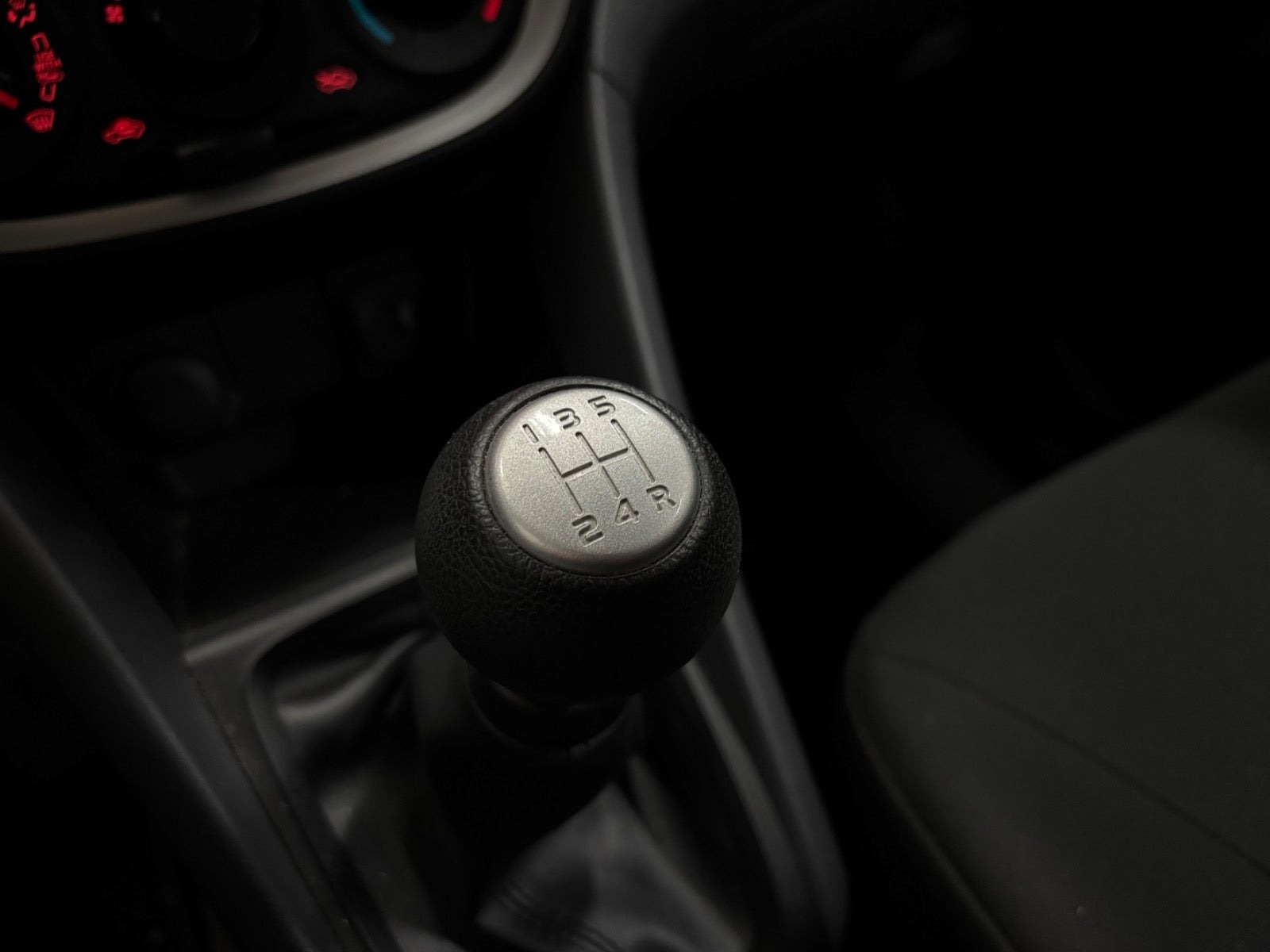 Grå Suzuki Celerio fra 2018