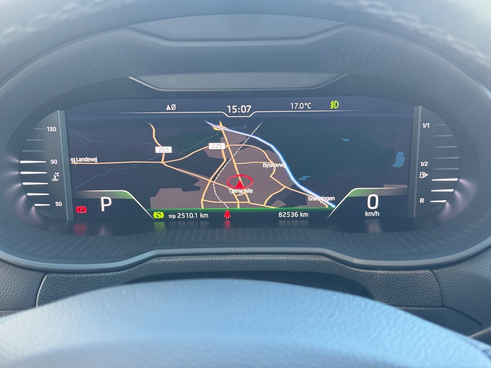 Blå Skoda Octavia fra 2019