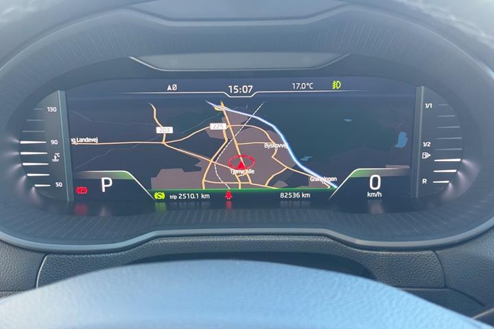 Blå Skoda Octavia fra 2019
