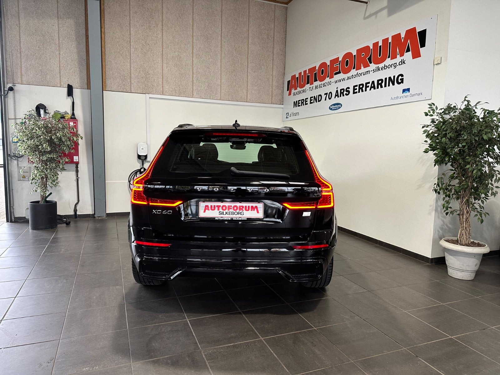 Sort Volvo XC60 fra 2022