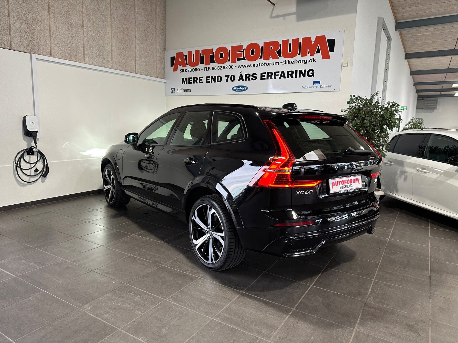 Sort Volvo XC60 fra 2022