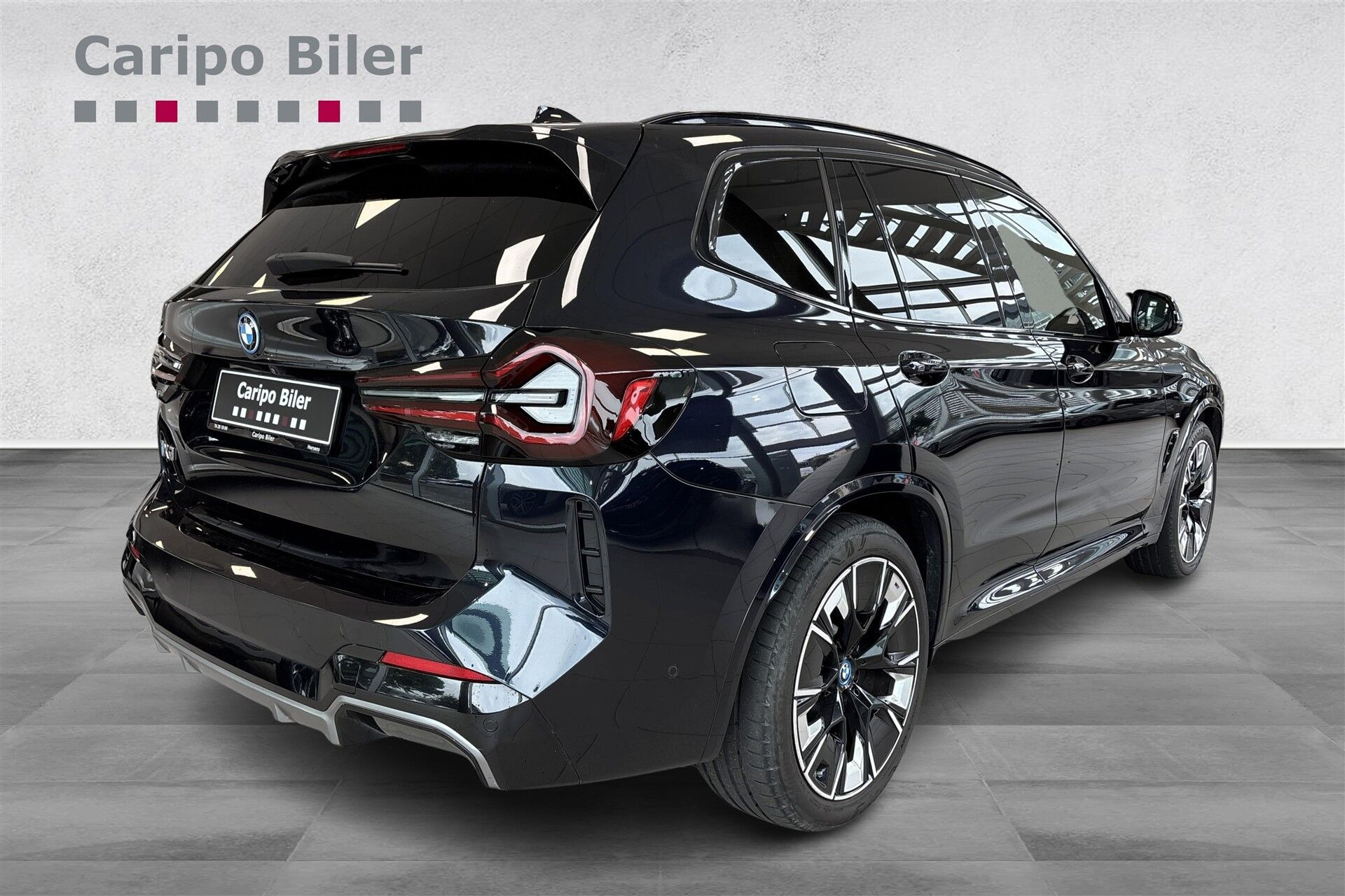 Sort BMW iX3 fra 2024