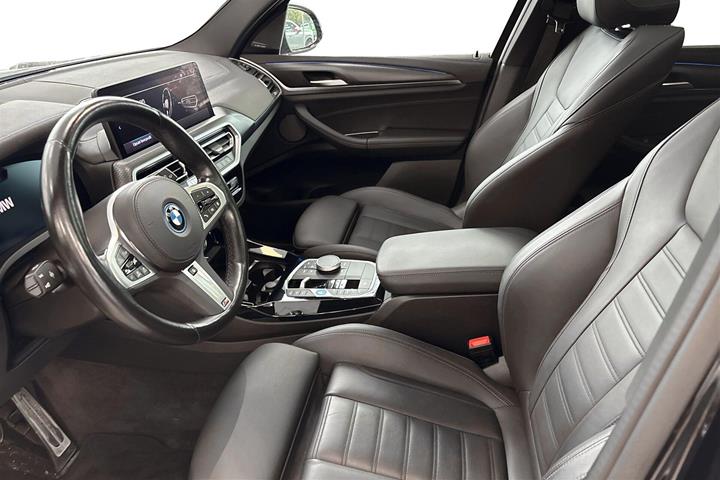 Sort BMW iX3 fra 2024