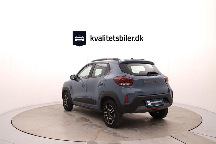 Blå Dacia Spring fra 2024