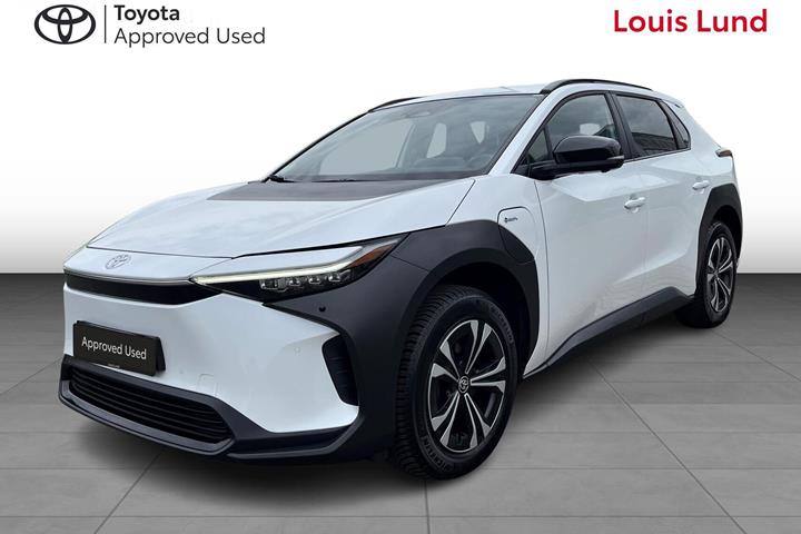 Hvid Toyota BZ4X fra 2024