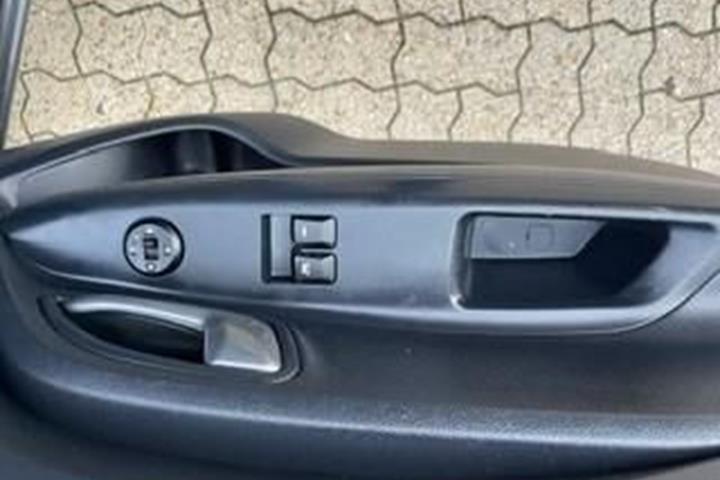 Sort Kia Rio fra 2014