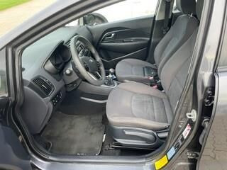 Sort Kia Rio fra 2014