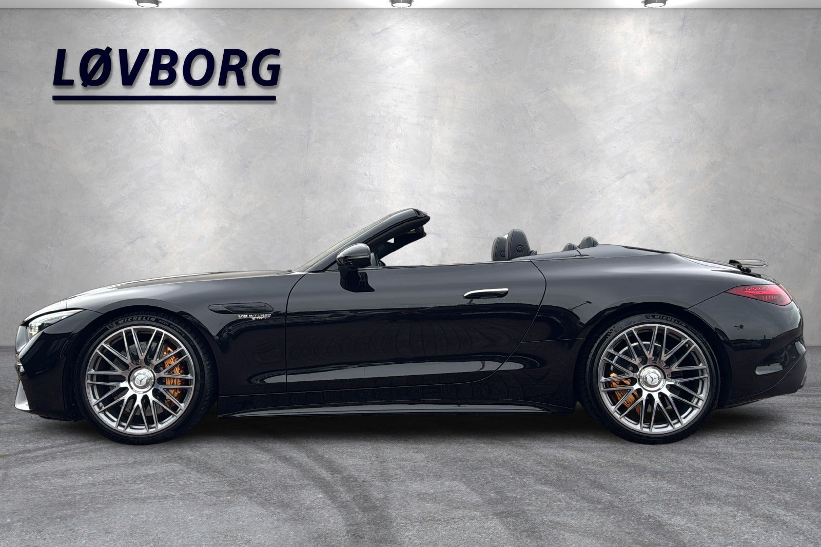 Sort Mercedes SL63 fra 2022