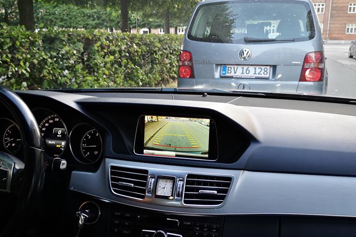 Sort Mercedes E-Klasse fra 2014